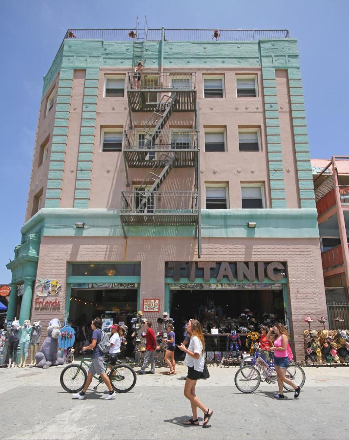 Cadillac Hotel Los Angeles